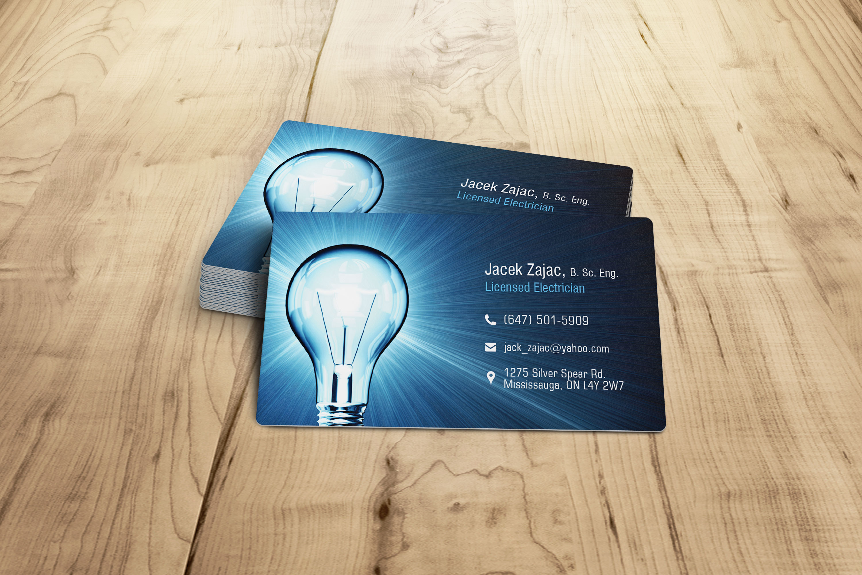 Licensed electrician business card printed by GraphPrint